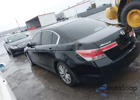 2011 Honda Accord 2.4 Ex z USA, uszkodzony, nr VIN 1HGCP2F7XBA070404